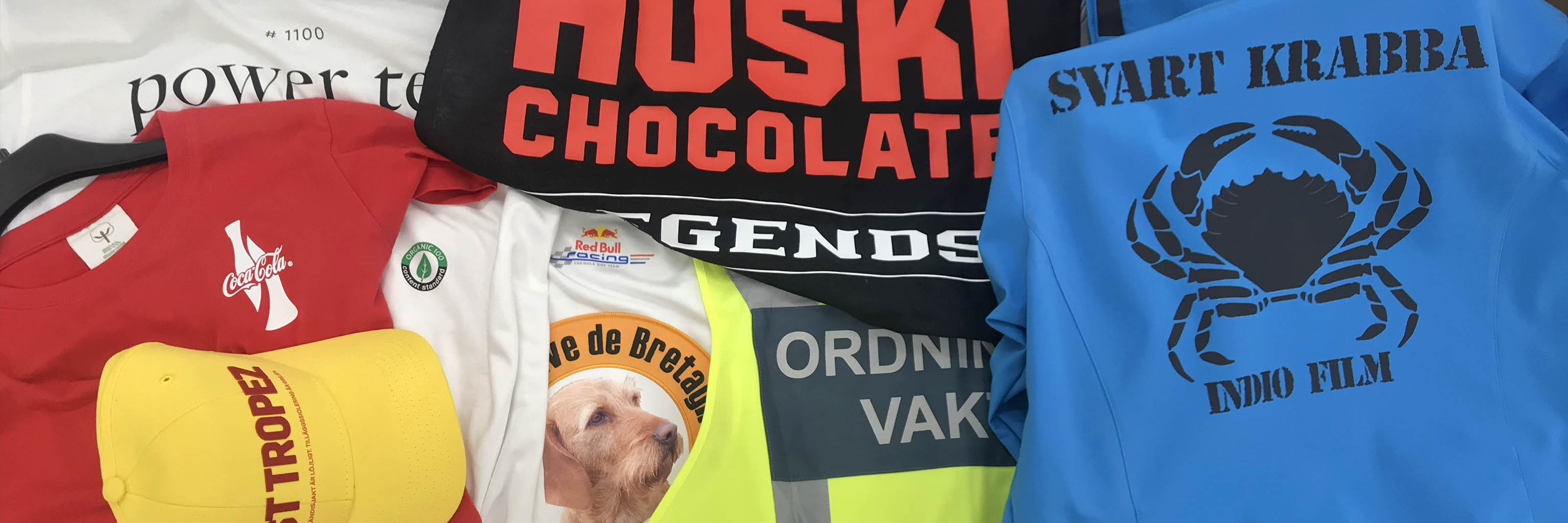 Exempel på kläder med tryck och andra textilier.